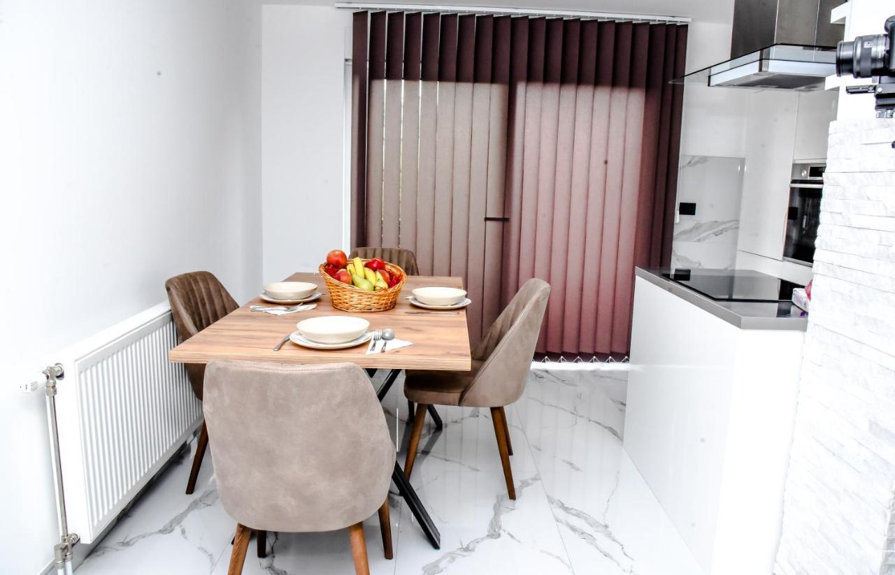 Luxury Villa M&B Tuzla Extérieur photo